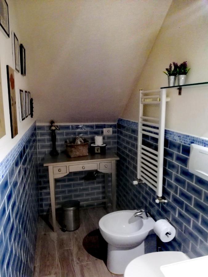 Casolare Isabella "Il Rifugio Dei Vinili" And Alice'S Room Ponsacco Dış mekan fotoğraf