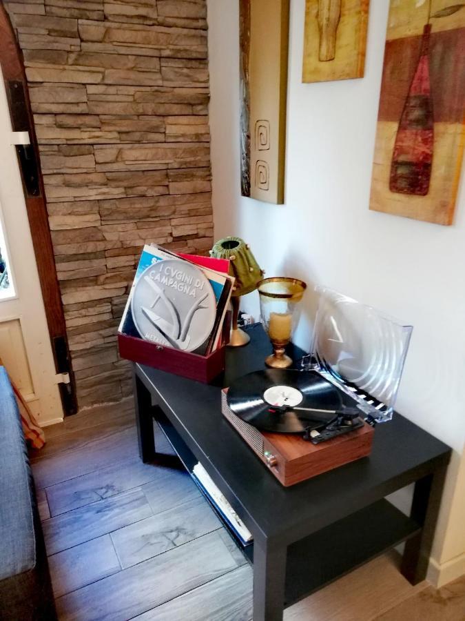 Casolare Isabella "Il Rifugio Dei Vinili" And Alice'S Room Ponsacco Dış mekan fotoğraf