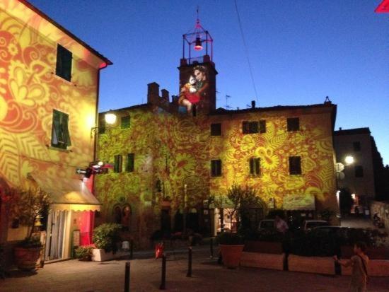 Casolare Isabella "Il Rifugio Dei Vinili" And Alice'S Room Ponsacco Dış mekan fotoğraf